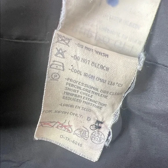 Giorgio Armani Elegant Cashmere Black Blazer - Women’s Size 10 - Picture 11 of 15